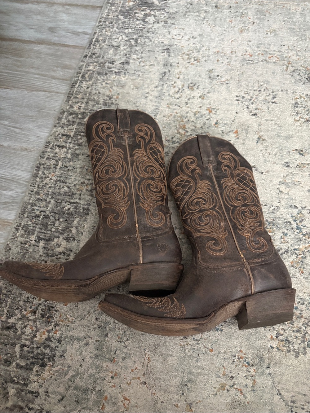 Ariat Dark Brown Embroidered Western Heeled Boots - Picture 5 of 7